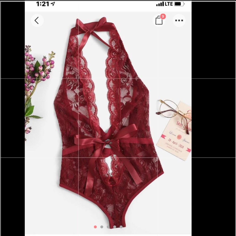 Lingerie - Picture 2 of 3